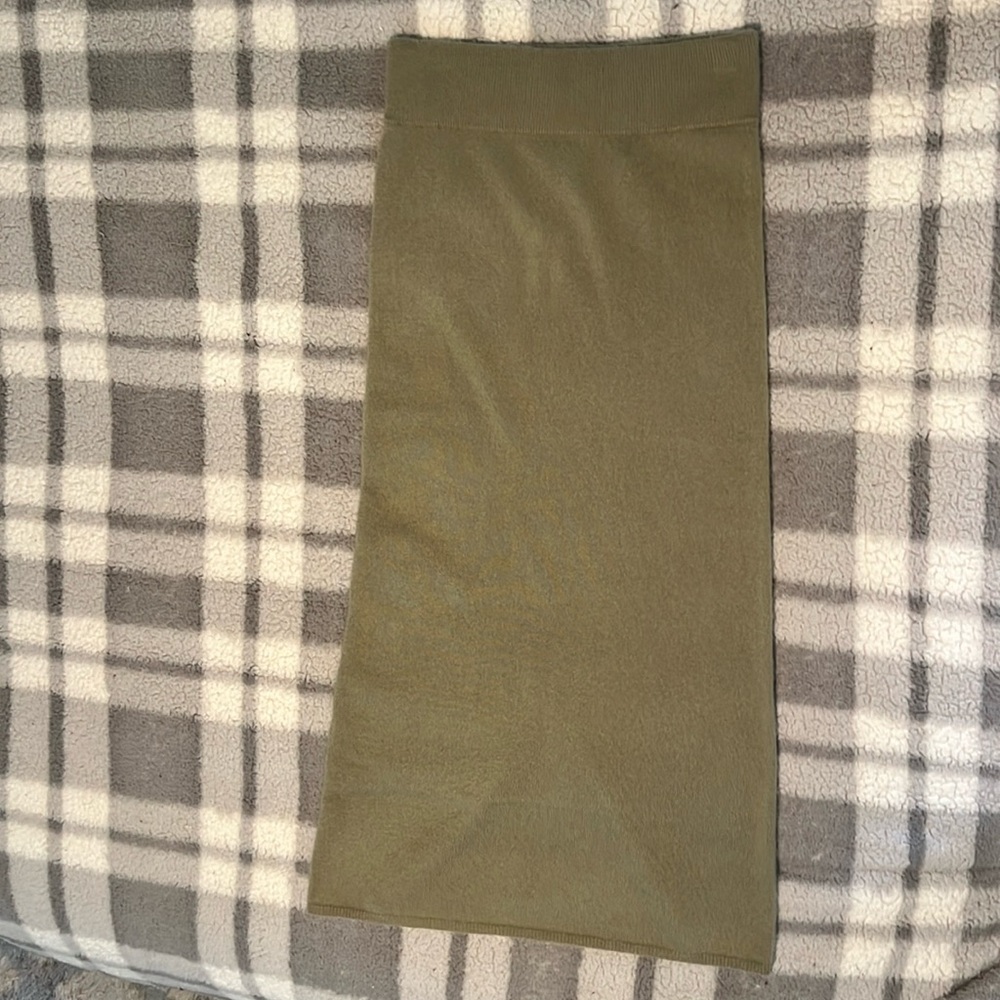 NWT Cashmere pencil skirt